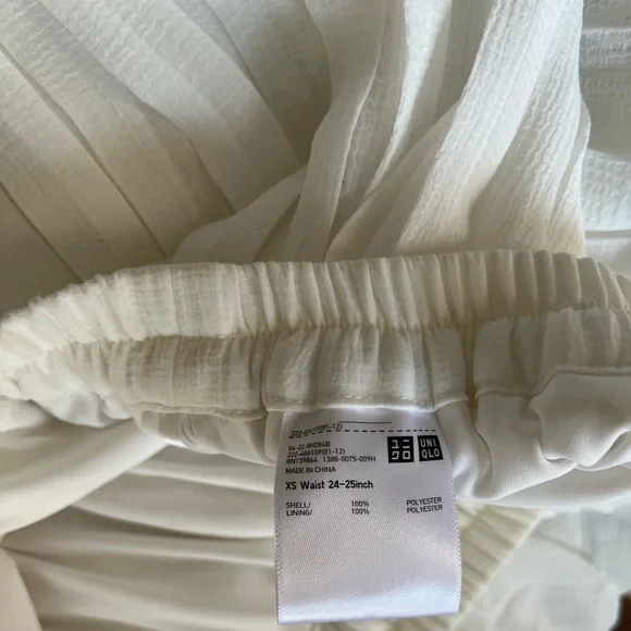NEW Uniqlo White Skirt - Picture 4 of 11